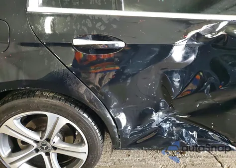 2020 Mercedes-Benz E 350 z USA, uszkodzony, nr VIN WDDZF8DB3LA738024